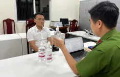 Lời khai của Phó Chủ tịch thị trấn ở Hà Nội sản xuất cồn y tế giả