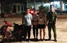 Suýt bị lôi kéo vào quán karaoke, bé gái 13 tuổi được công an xã đưa về kịp thời