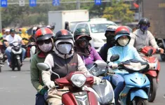 Bắc Bộ và Trung Bộ nắng nóng, Nam Bộ mưa dông