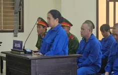 Tráo giấy tờ, giả chủ đất chiếm đoạt 1 tỷ đồng