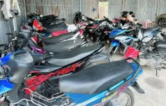 Tạm giữ 30 xe máy của nhóm thanh, thiếu niên “săn mây” đi tốc độ cao, nẹt pô ở Tây Ninh