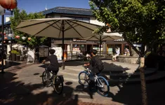 Mỹ dỡ bỏ lệnh giới nghiêm tại Los Angeles