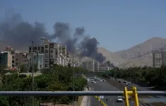 Israel đánh trúng cơ sở hạt nhân Iran dưới lòng đất