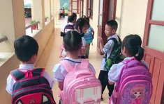Khi trẻ không chịu đến trường: Bướng bỉnh hay lời cầu cứu thầm lặng?
