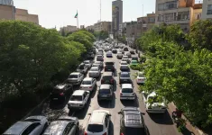 Tắc nghẽn giao thông nghiêm trọng tại Iran do người dân sơ tán