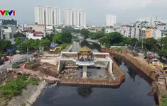 Sắp hoàn thành đập dâng đầu tiên trên sông Tô Lịch