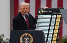 Ông Trump công bố thuế 25-40% với 14 quốc gia