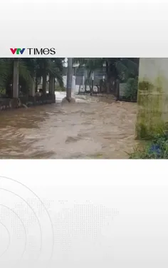 Cận cảnh lũ dâng nhanh sáng 4/12 tại thôn Vĩnh Trung, Tây Nha Trang