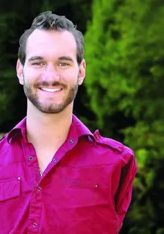 Nick Vujicic đến Việt Nam trao đổi về bạo lực học đường