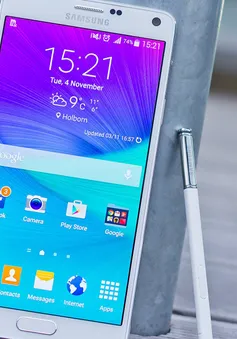 5 smartphone cao cấp giảm giá mạnh