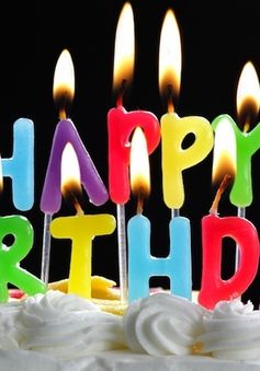 'Happy Birthday' sắp được 'cởi trói' bản quyền?