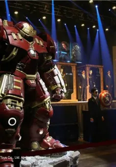 Tượng Hulkbuster Amor trong Avengers: Age of Ultron sẽ có giá 21.500 USD