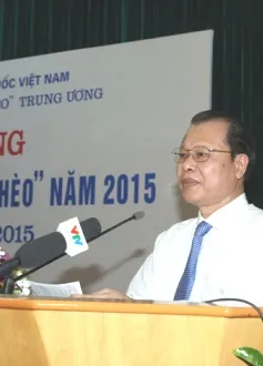 Phát động tháng cao điểm vì người nghèo năm 2015