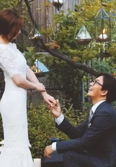 Bae Yong Joon khoe ảnh đẹp như mơ ngay trước đám cưới