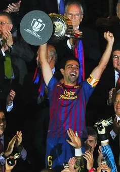 Xavi sắp ngồi “ghế nóng” ở Barcelona