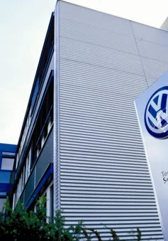 Cảnh sát Đức khám xét trụ sở hãng Volkswagen