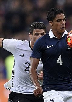 Chính thức: Sao tuyển Pháp Raphael Varane lỡ EURO 2016