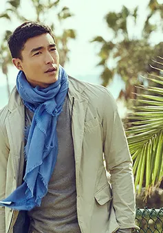 Khó rời mắt khỏi vẻ đẹp nam tính của Daniel Henney