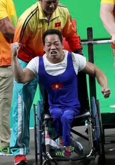 VIDEO: Cảm xúc của Đoàn TTVN tại Paralympic sau tấm HCV lịch sử của lực sĩ Lê Văn Công