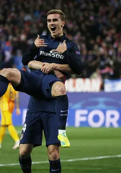 Atletico Madrid 2-0 Barcelona: "Lời nguyền" Champions League!