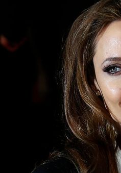 Angelina Jolie muốn sống vĩnh viễn ở Anh