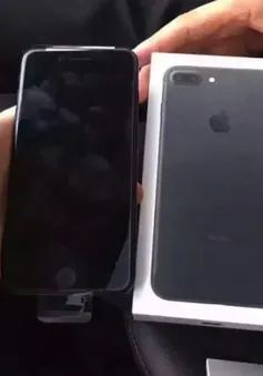 Đập hộp sớm iPhone 7 Jet Black và iPhone 7 Plus Black