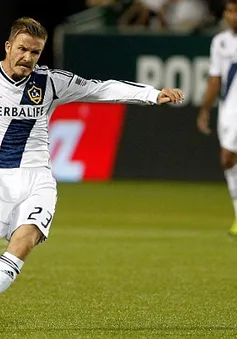 Giovinco phá kỉ lục đá phạt của David Beckham