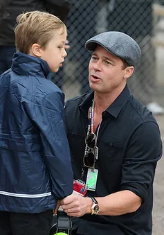 Brad Pitt sợ mất con