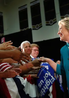 Bầu cử Tổng thống Mỹ: Bà Clinton giành chiến thắng tại Puerto Rico