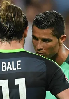 Bale hết lời ca ngợi "đàn anh" Ronaldo sau trận bán kết EURO 2016