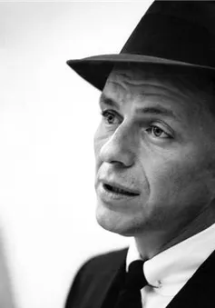 Huyền thoại Frank Sinatra Jr qua đời ở tuổi 72