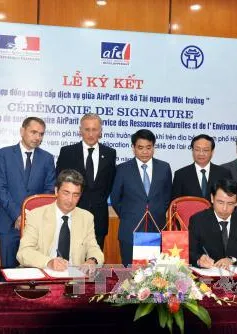 Pháp hỗ trợ Hà Nội 120.000 Euro quản lý môi trường không khí