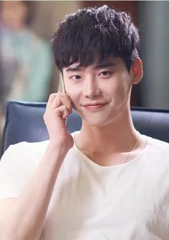 Lee Jong Suk trải lòng về phim W và diễn xuất sến sẩm