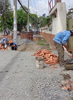 TP.HCM tạm dừng thi công nâng cao đường Kinh Dương Vương