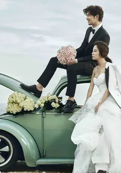 Song Ji Hyo bất ngờ chụp ảnh cưới với "chồng hờ" Trần Bách Lâm
