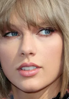 Taylor Swift nhận giải thưởng Taylor Swift