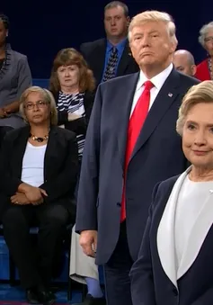 Hai ứng viên Tổng thống Mỹ tranh luận lần 2: Bà Hillary lấn lướt ông Trump