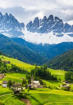 Dolomites - Thiên đường ẩn mình giữa sau rặng núi Alps