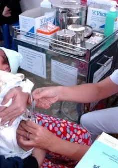 Hoang mang trước lời kêu gọi tẩy chay vaccine trên mạng