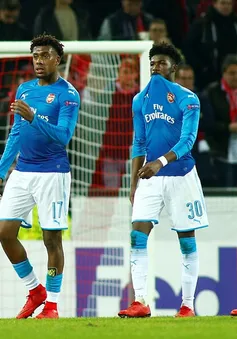 Kết quả bóng đá Europa League sáng 24/11: Arsenal thua sốc, Everton chính thức bị loại