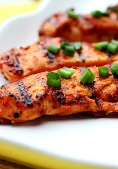 Những thực phẩm không nên cho vào lò vi sóng