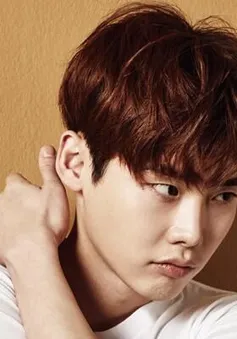 Lee Jong Suk nhập ngũ vào tháng 8?