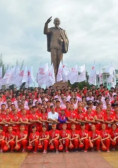 "Hành trình đỏ" truyền thông điệp hiến máu cứu người đến với TP Cần Thơ