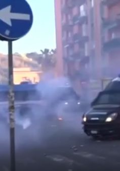 Italy: Cảnh sát đụng độ người biểu tình ở thành phố Naples