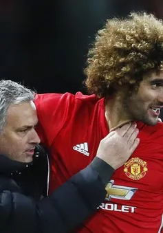 Chấn thương bí hiểm, Fellaini vẫn được Man Utd tha thiết mời gia hạn