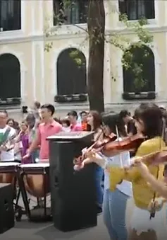 Biểu diễn nhạc giao hưởng trên đường phố