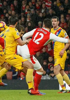 Giroud thừa nhận "ăn rùa" trong siêu phẩm "bọ cạp"