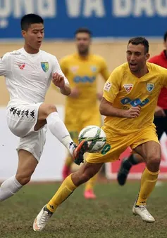 Kịch tính cuộc đua vô địch giải bóng đá VĐQG V.League 2017