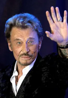 Hàng nghìn người dự tang lễ huyền thoại nhạc Rock người Pháp Johnny Hallyday