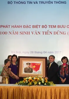 Phát hành đặc biệt bộ tem Kỷ niệm 100 năm sinh Đại tướng Văn Tiến Dũng
